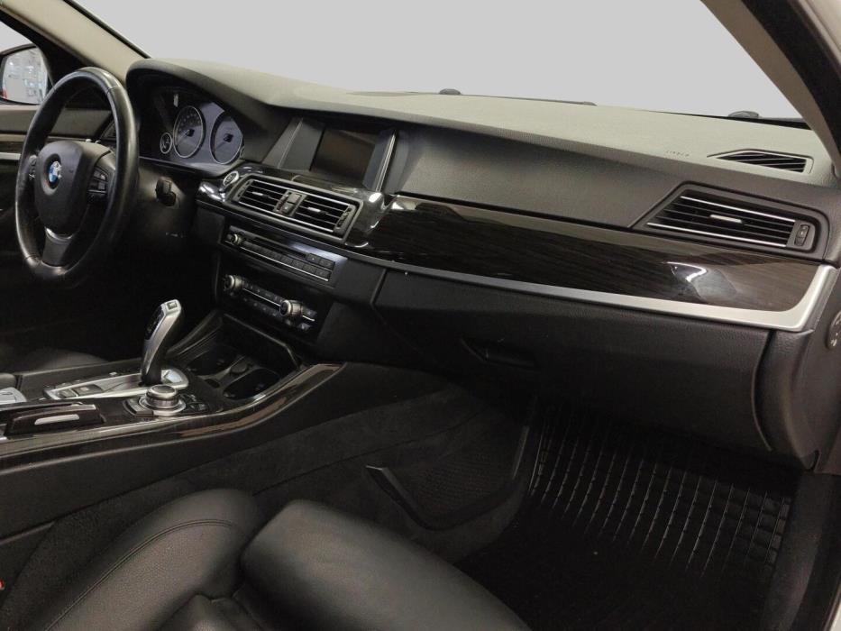 BMW 520 2015
