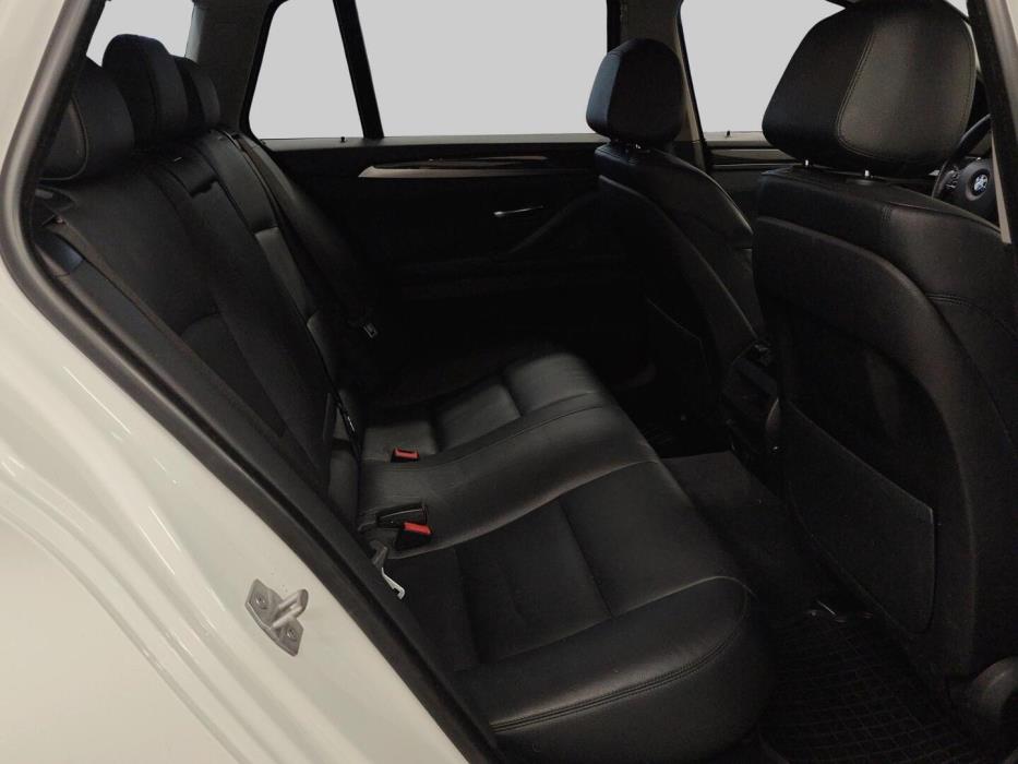 BMW 520 2015