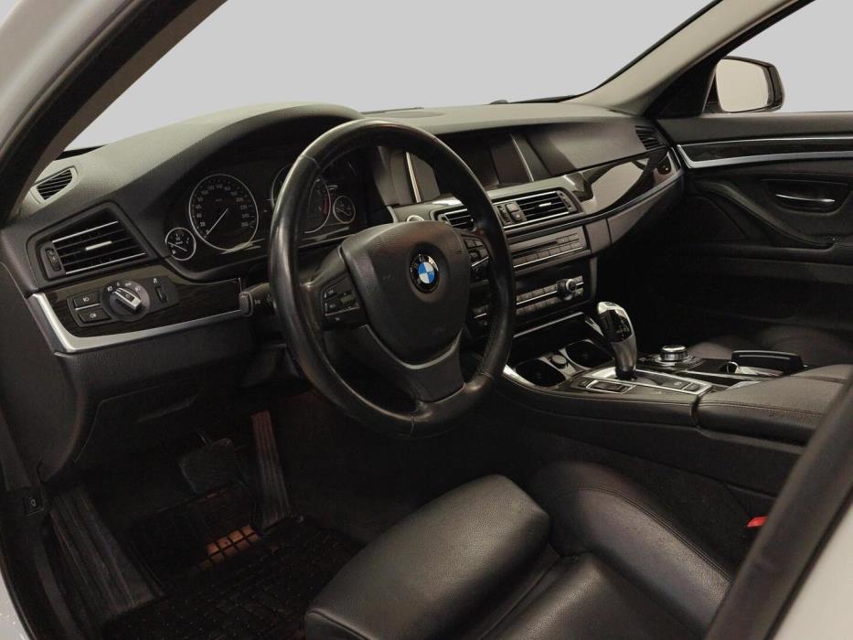 BMW 520 2015