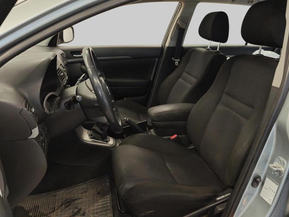 TOYOTA Avensis 2008