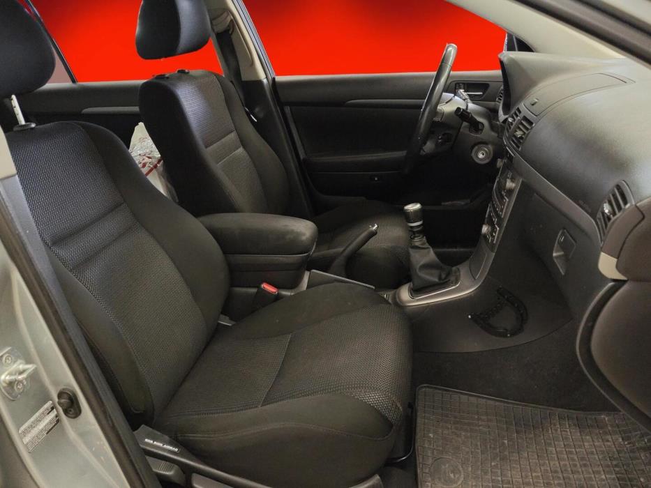 TOYOTA Avensis 2008