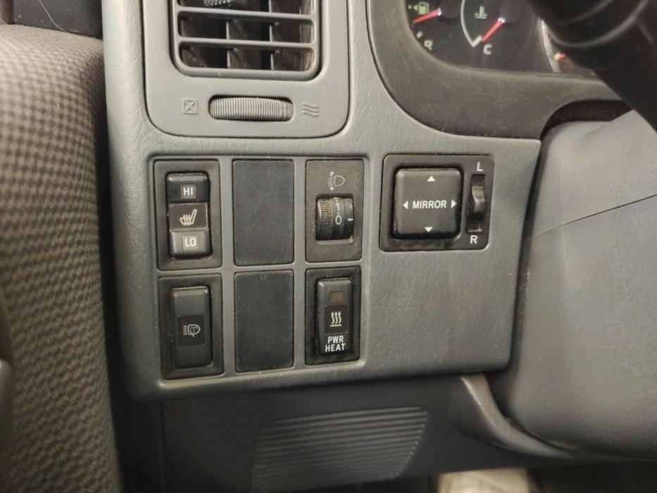TOYOTA Hiace 2010