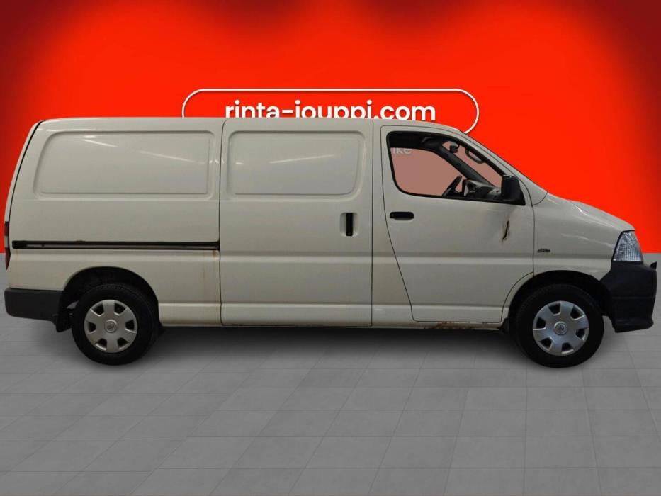 TOYOTA Hiace 2010