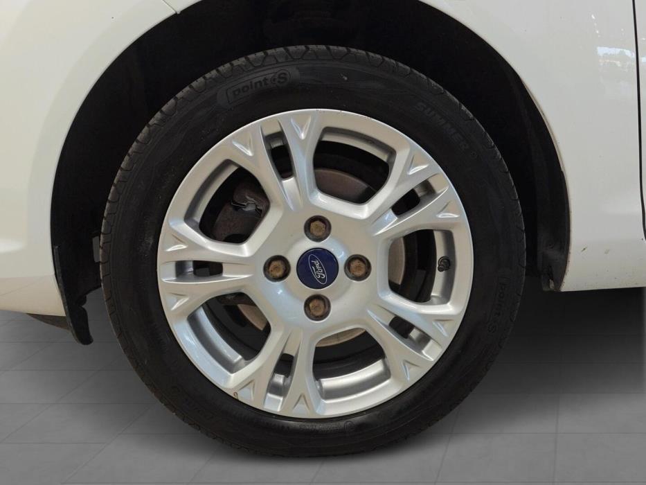 FORD Fiesta 2016