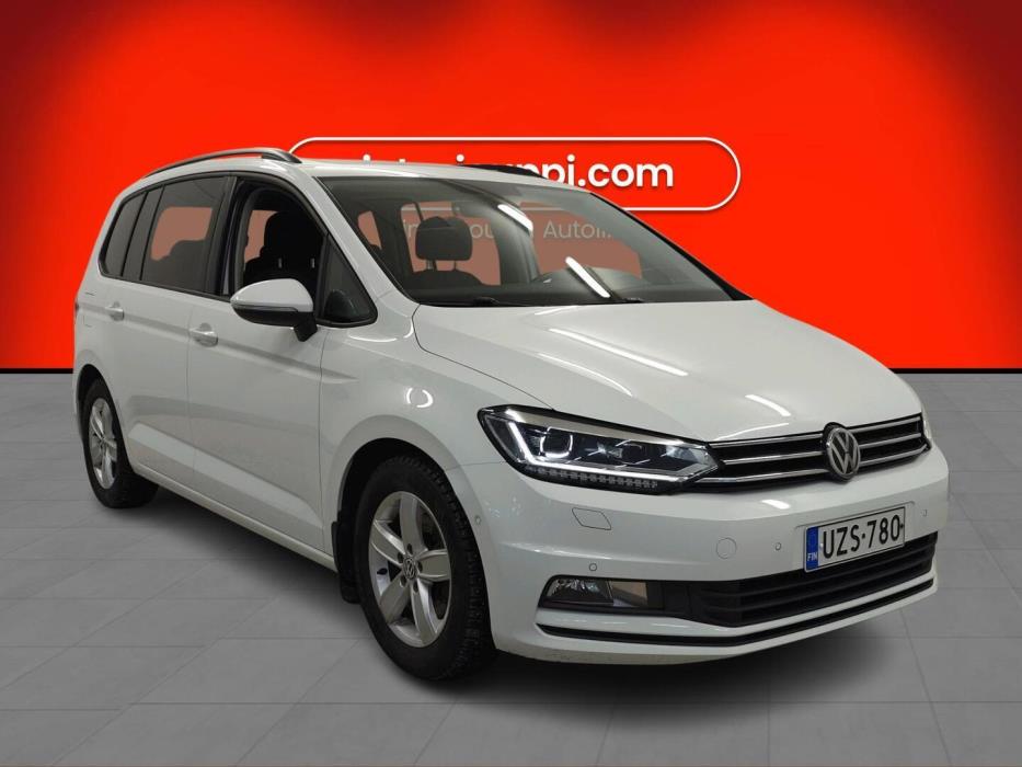 VOLKSWAGEN Touran 2017