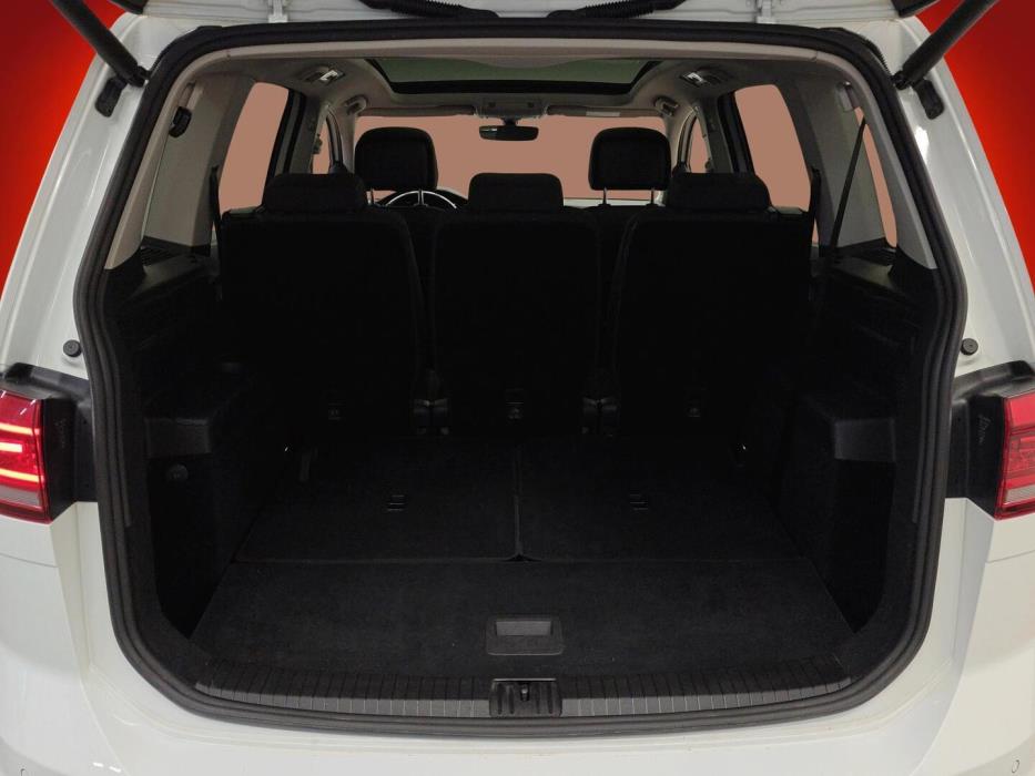 VOLKSWAGEN Touran 2017