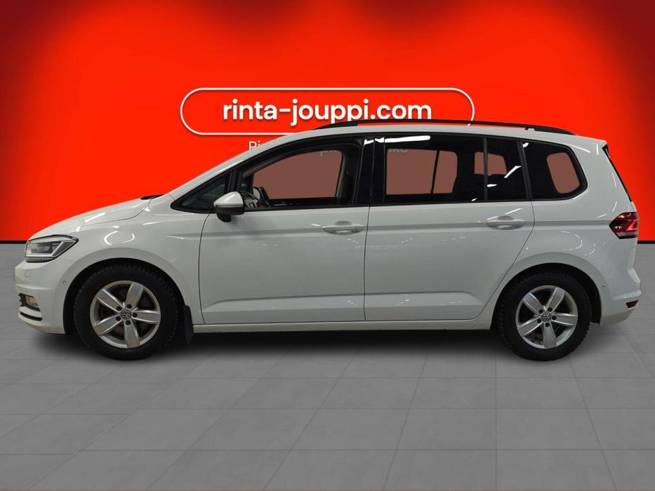 VOLKSWAGEN Touran 2017