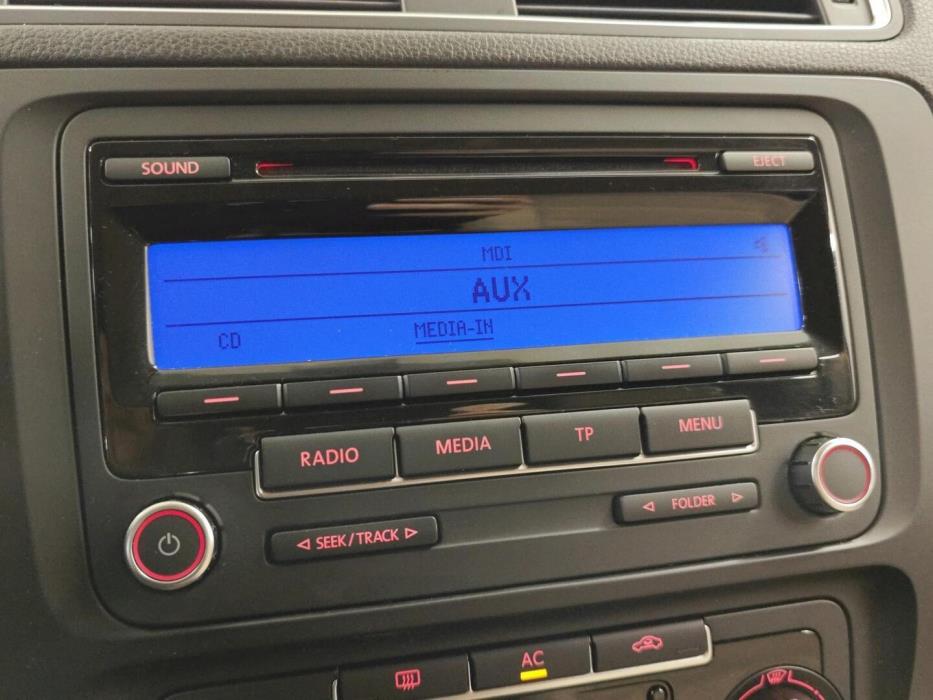 VOLKSWAGEN Jetta 2011