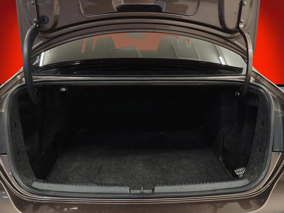 VOLKSWAGEN Jetta 2011