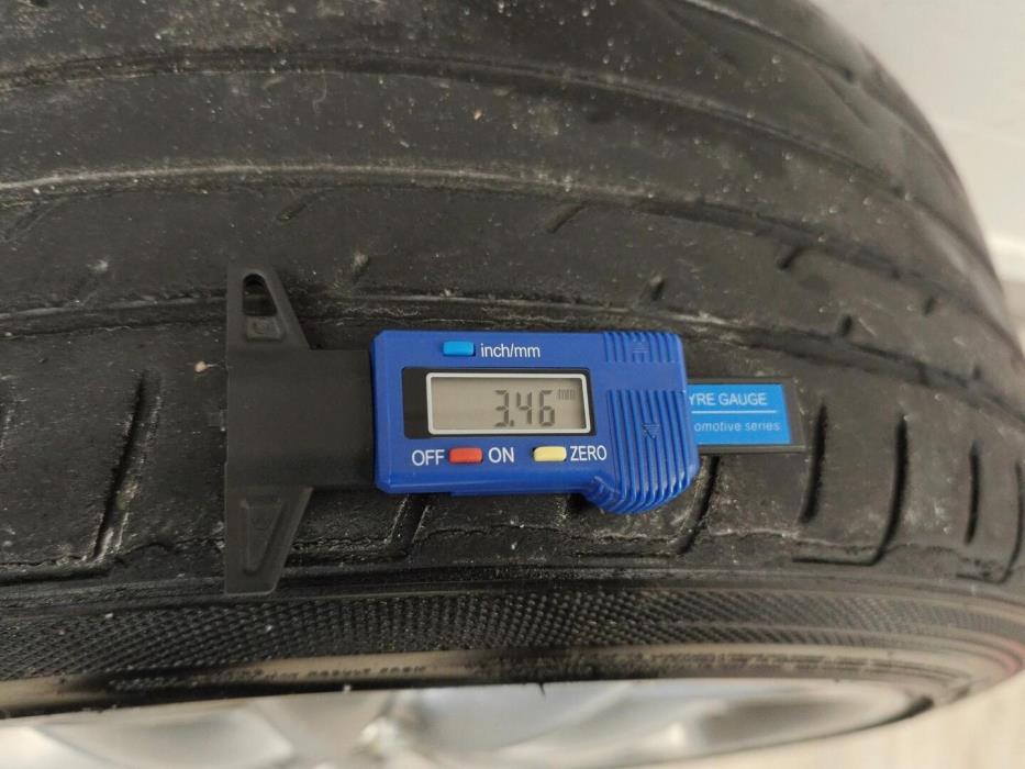 VOLKSWAGEN Jetta 2011