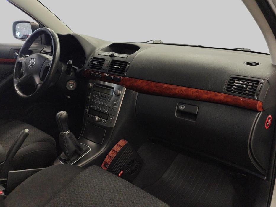 TOYOTA Avensis 2006