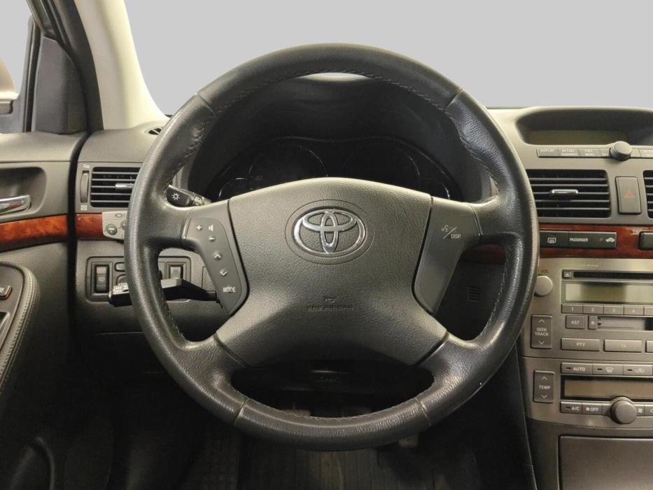 TOYOTA Avensis 2006
