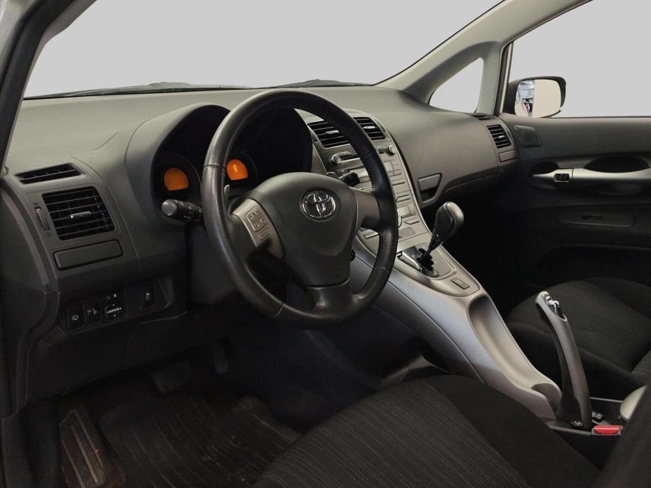 TOYOTA Auris 2007