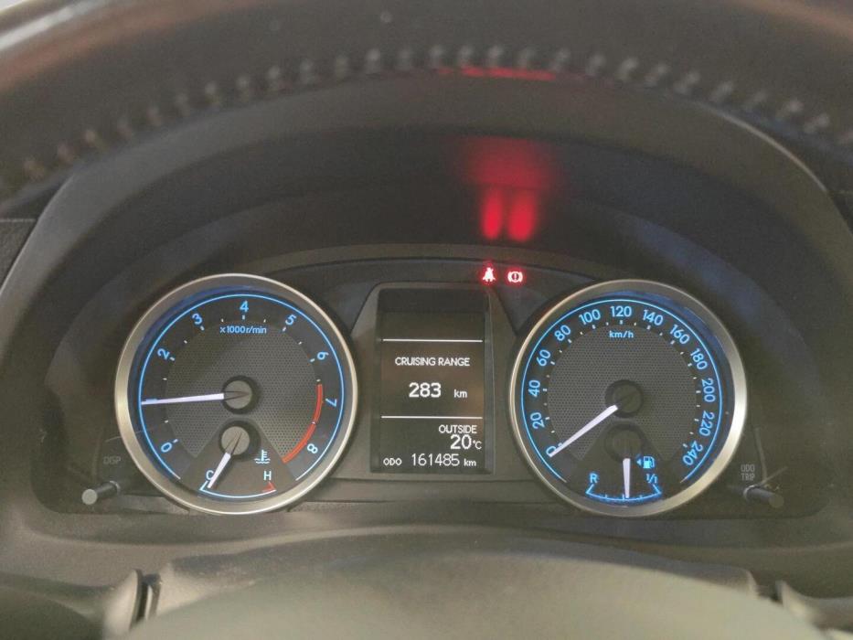 TOYOTA Auris 2012