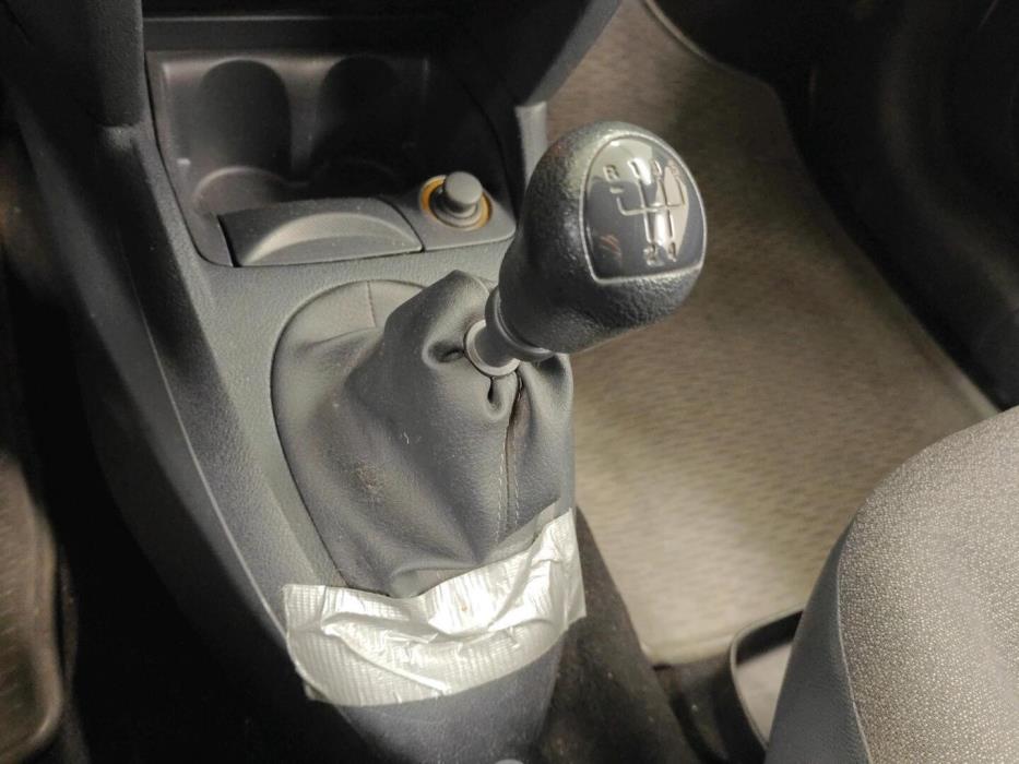 RENAULT Clio 2005