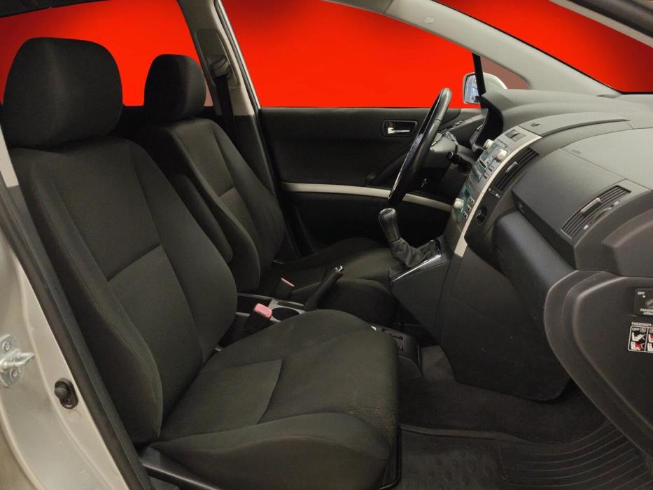 TOYOTA Corolla Verso 2006