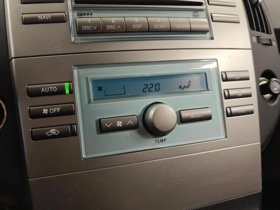 TOYOTA Corolla Verso 2006