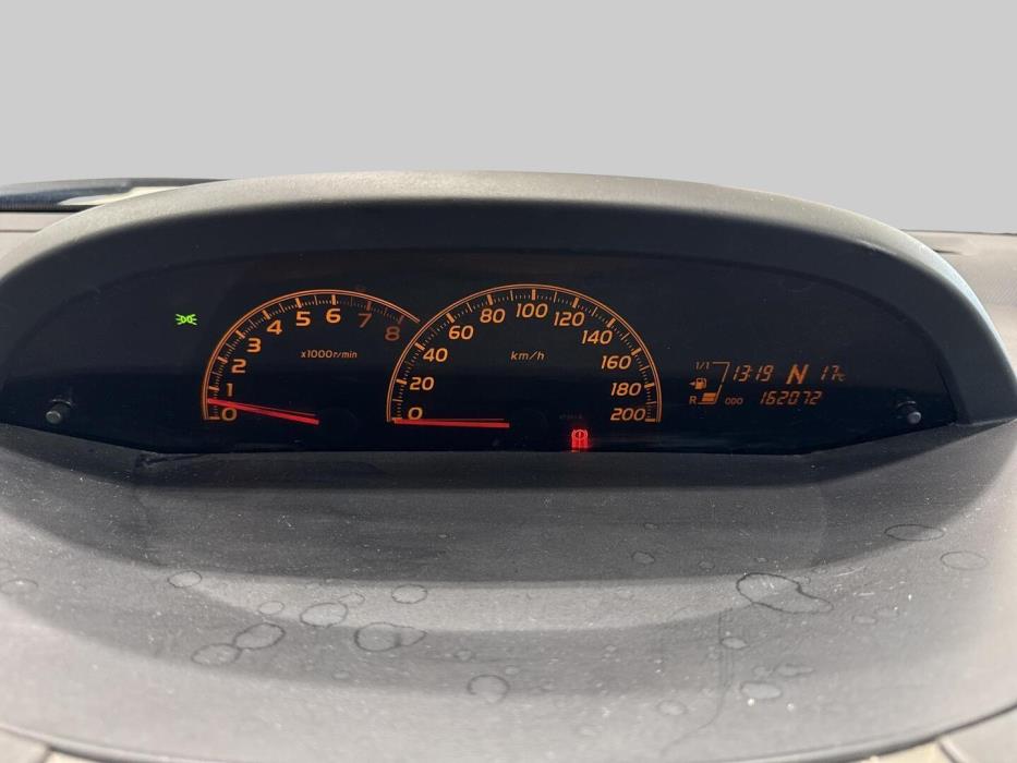TOYOTA Yaris 2011