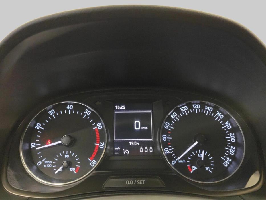 SKODA Fabia 2016