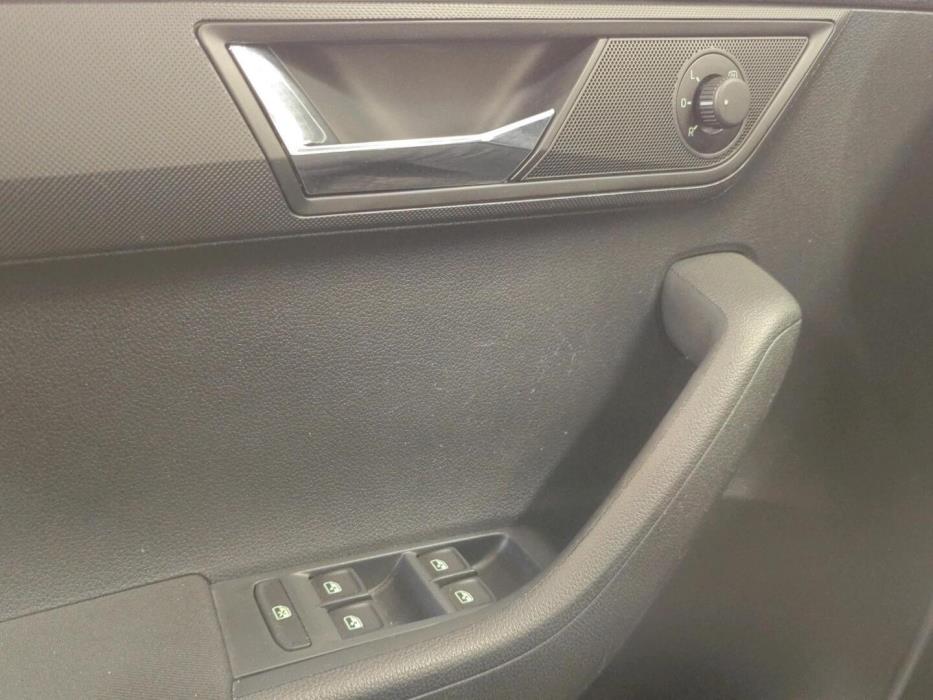 SKODA Fabia 2016