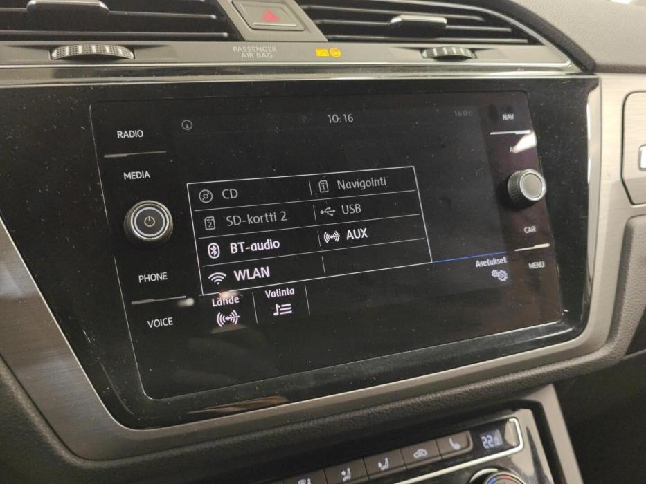 VOLKSWAGEN Touran 2018