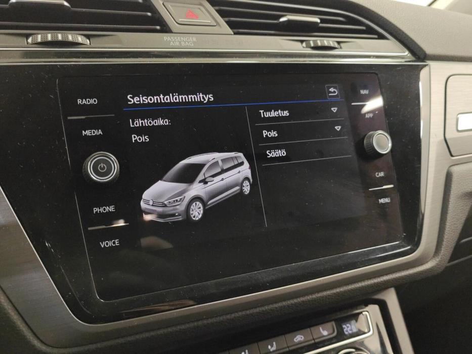 VOLKSWAGEN Touran 2018