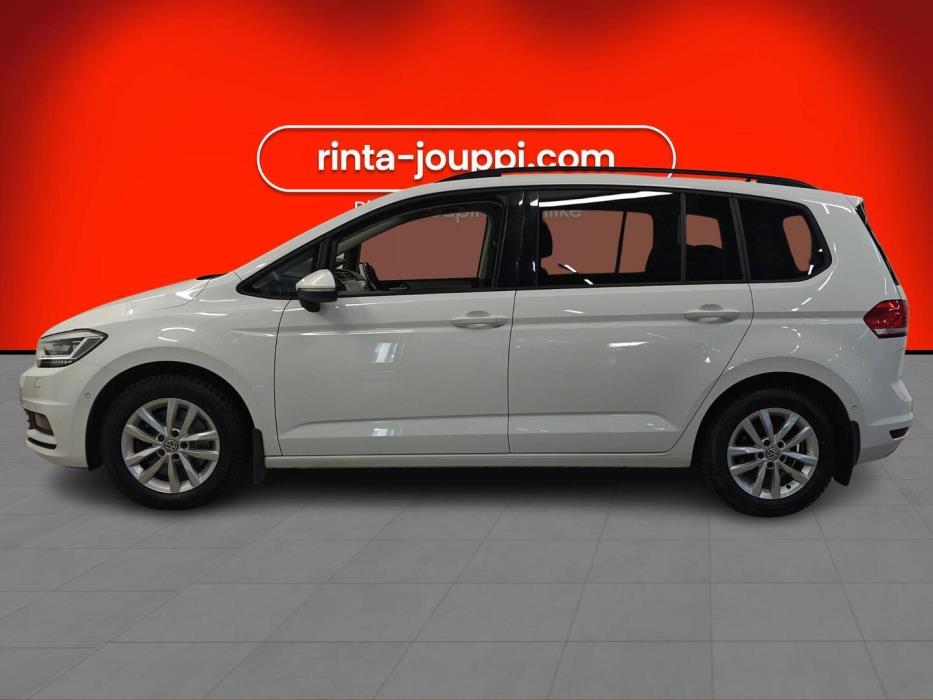 VOLKSWAGEN Touran 2018