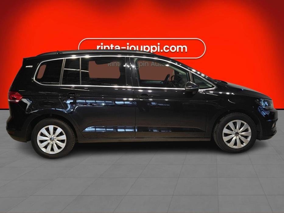 VOLKSWAGEN TOURAN 2021
