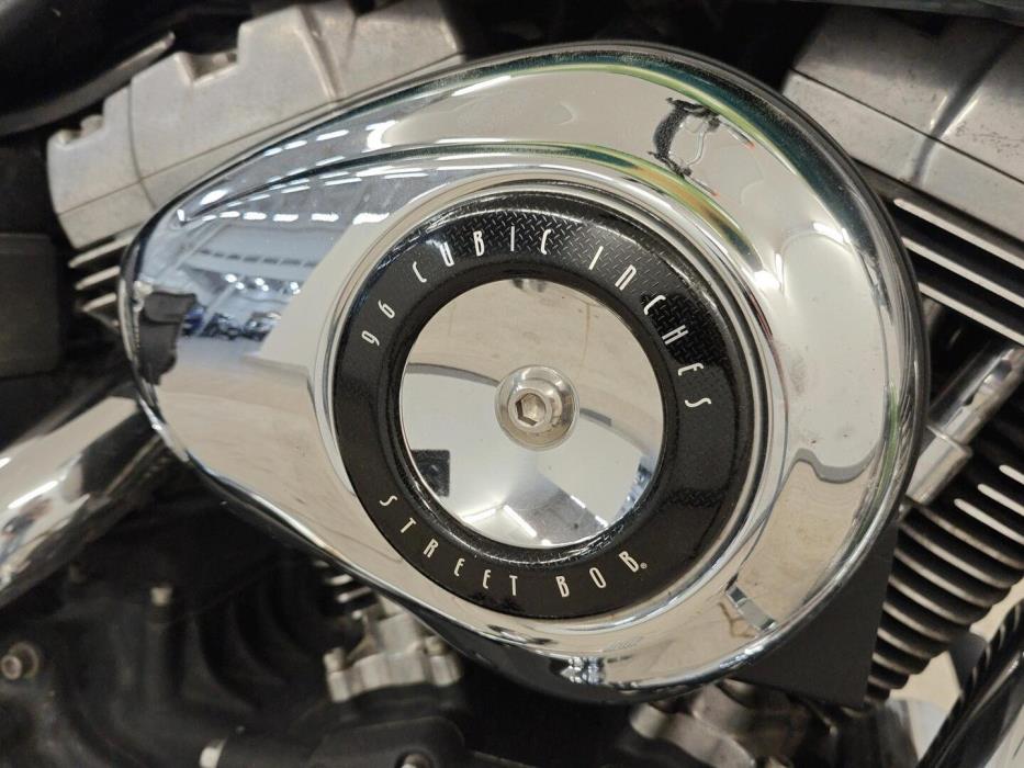 HARLEY-DAVIDSON DYNA 2008