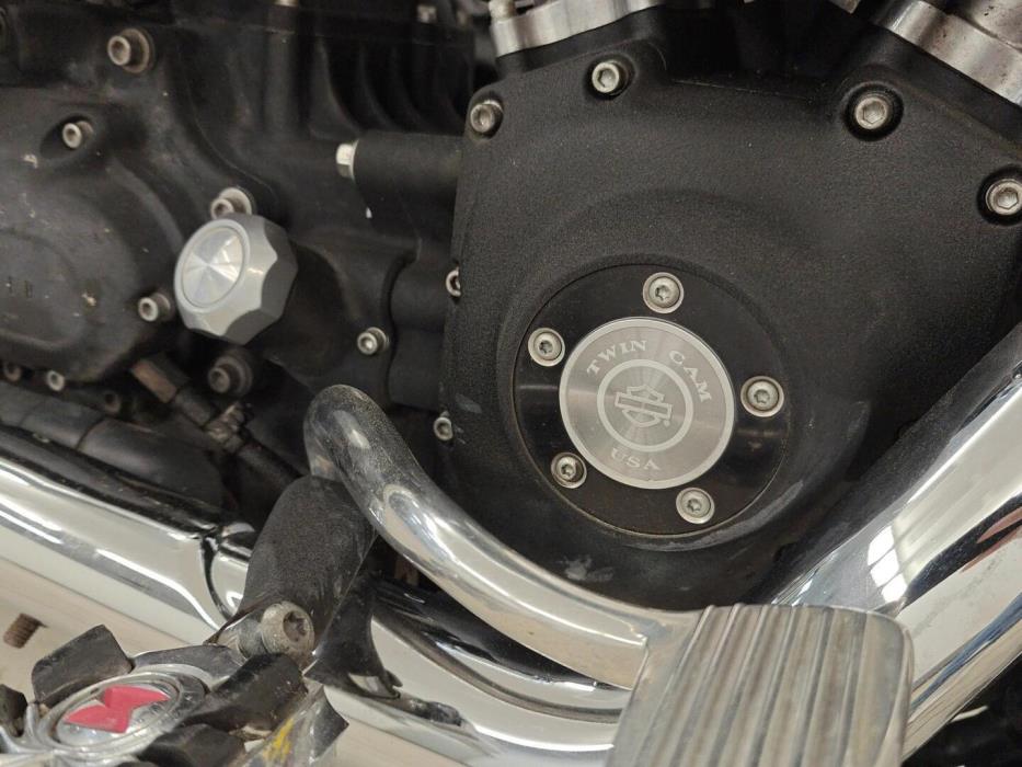 HARLEY-DAVIDSON DYNA 2008