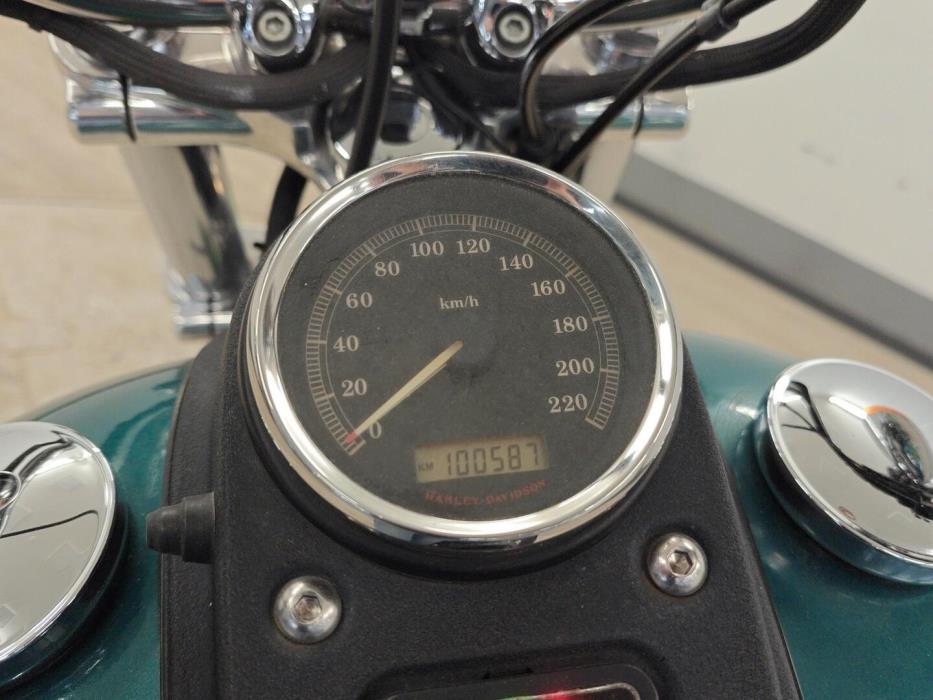 HARLEY-DAVIDSON DYNA 2008