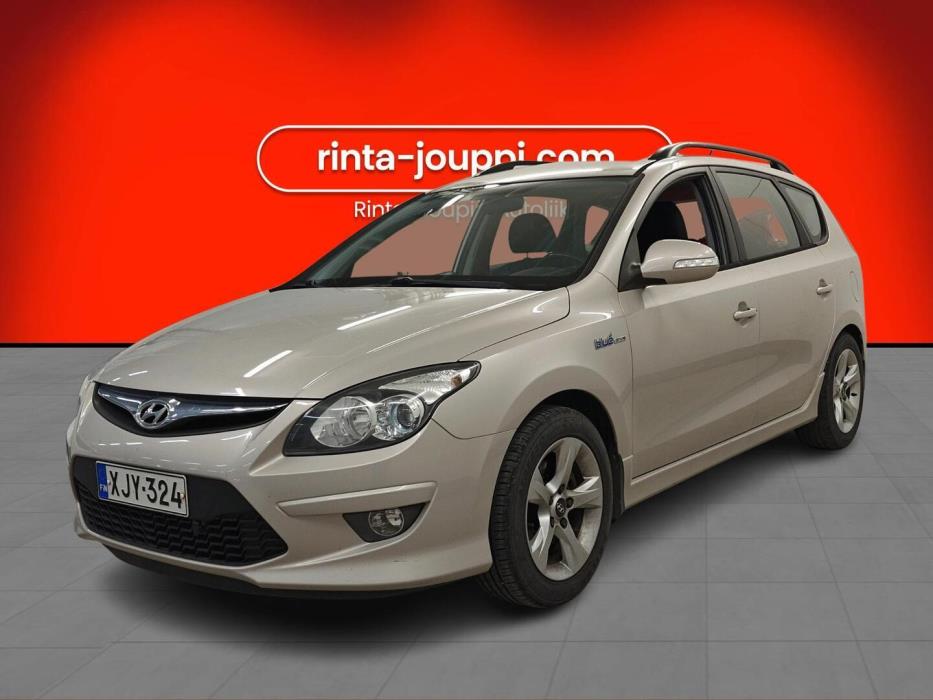 HYUNDAI i30 2010