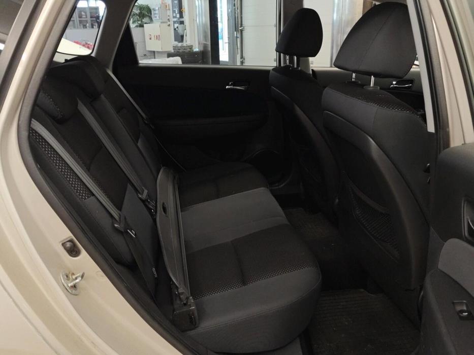 HYUNDAI i30 2010