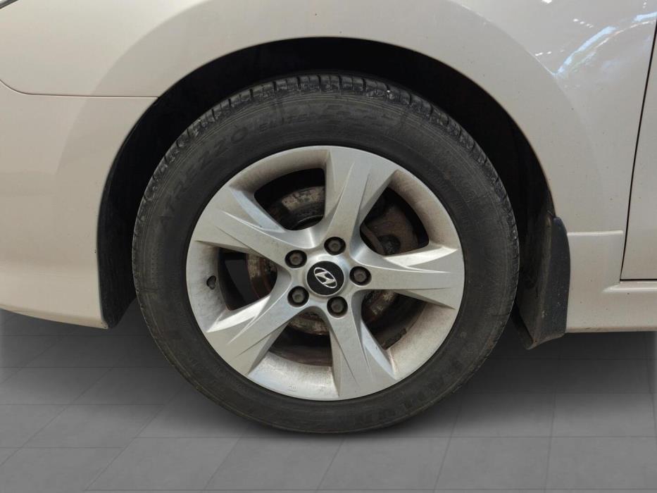 HYUNDAI i30 2010