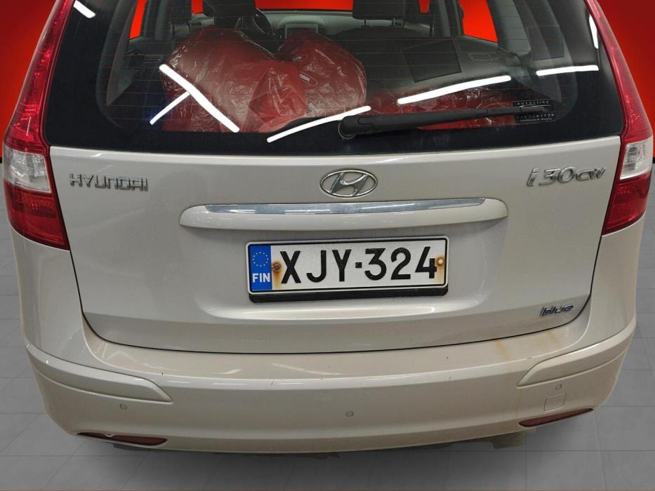 HYUNDAI i30 2010