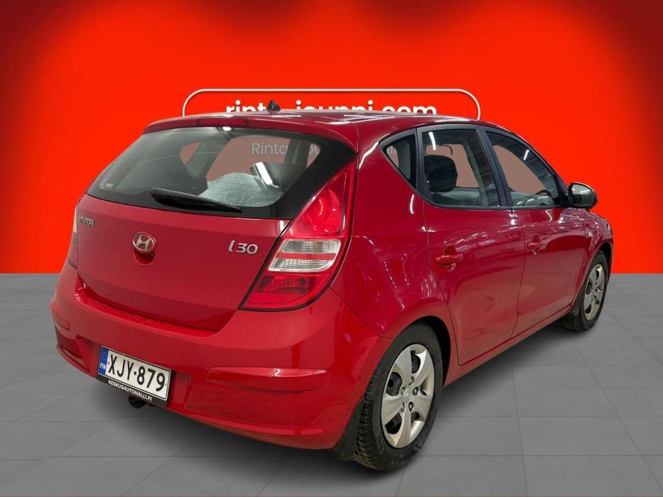 HYUNDAI i30 2011