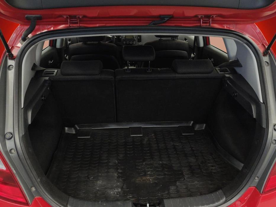 HYUNDAI i30 2011