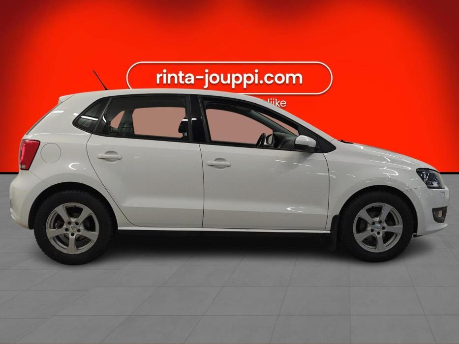 VOLKSWAGEN Polo 2012