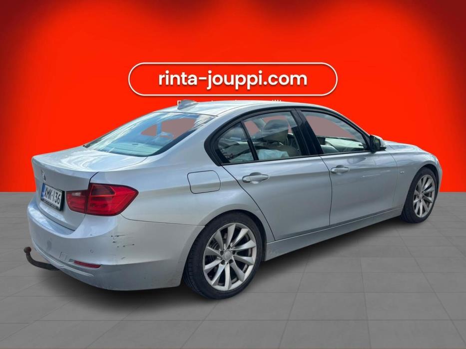 BMW 320 2012