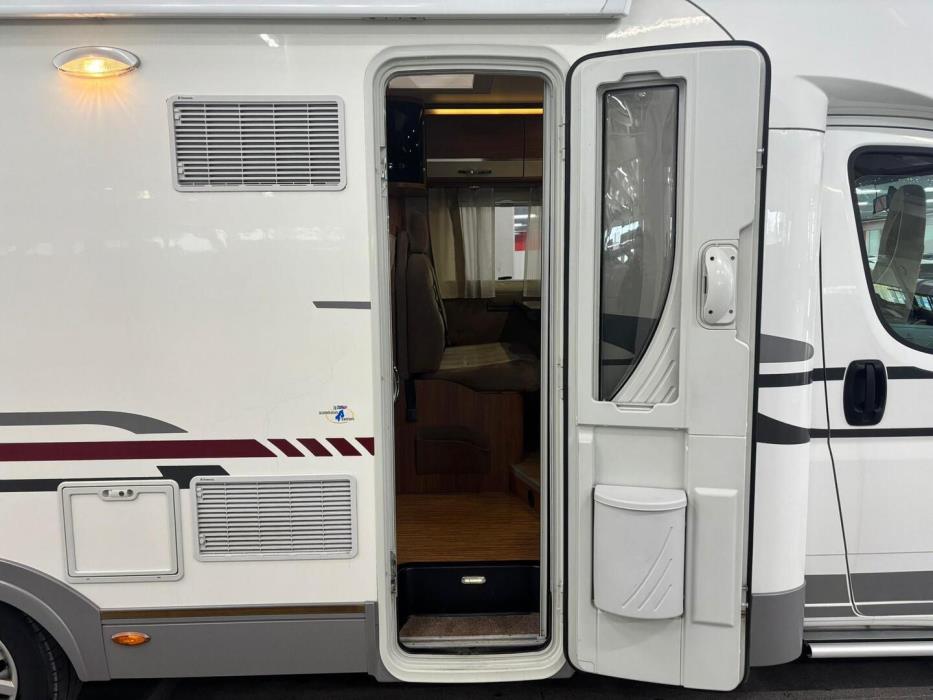 ADRIA Coral S 670 SL 2011