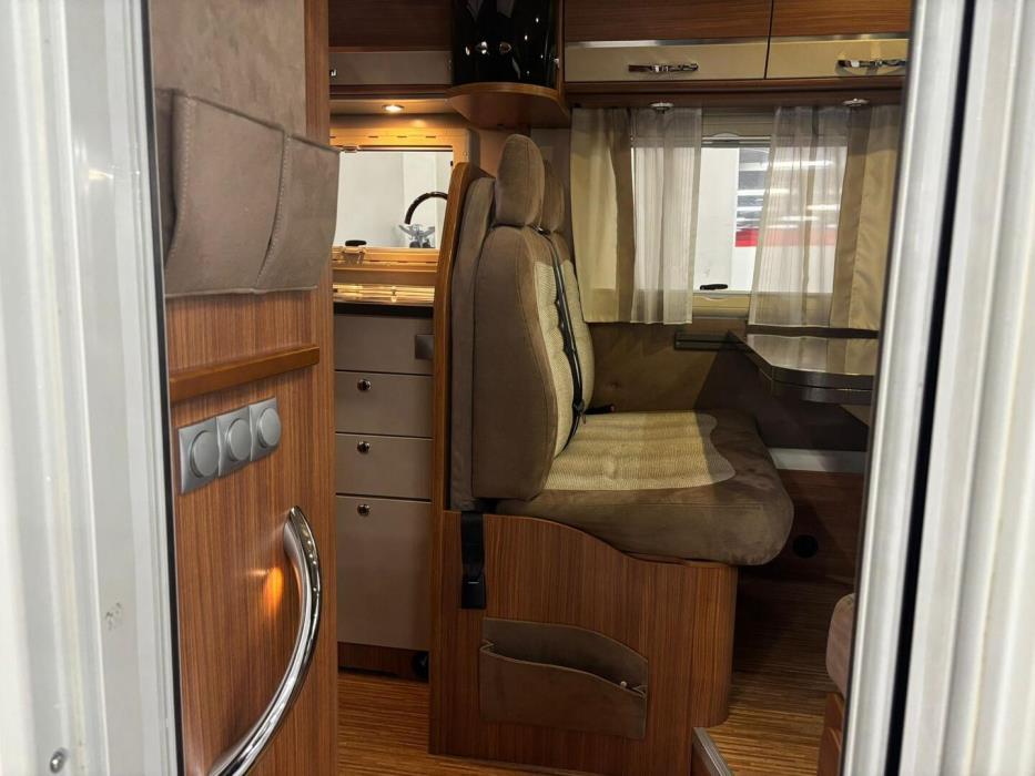 ADRIA Coral S 670 SL 2011