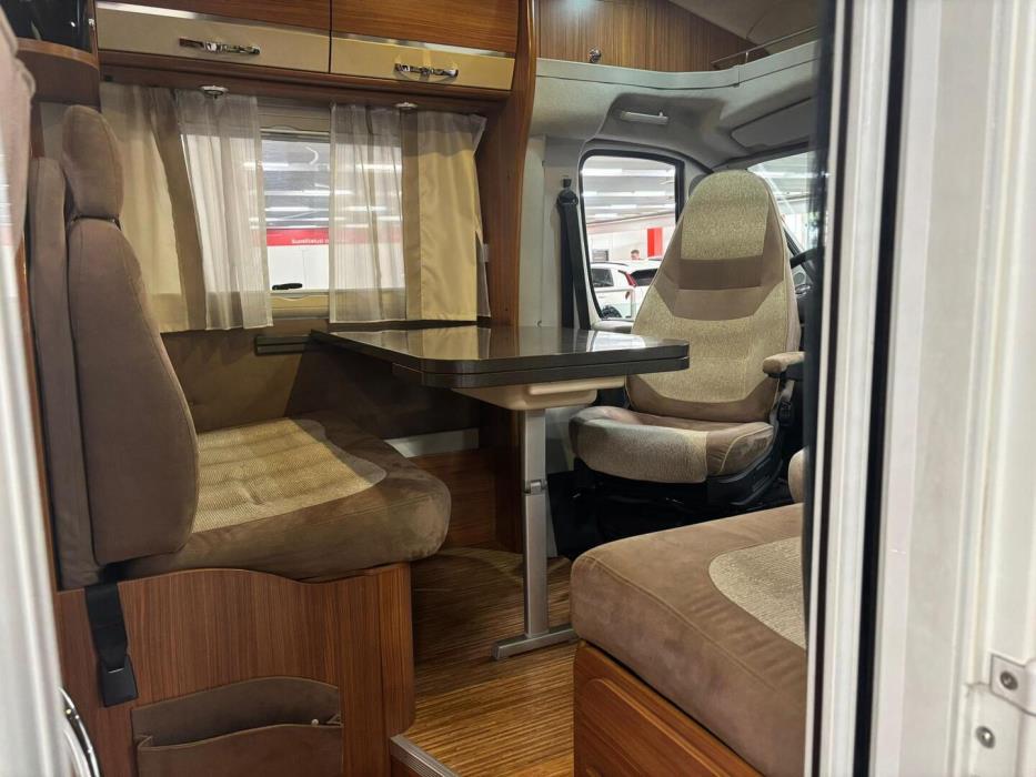 ADRIA Coral S 670 SL 2011
