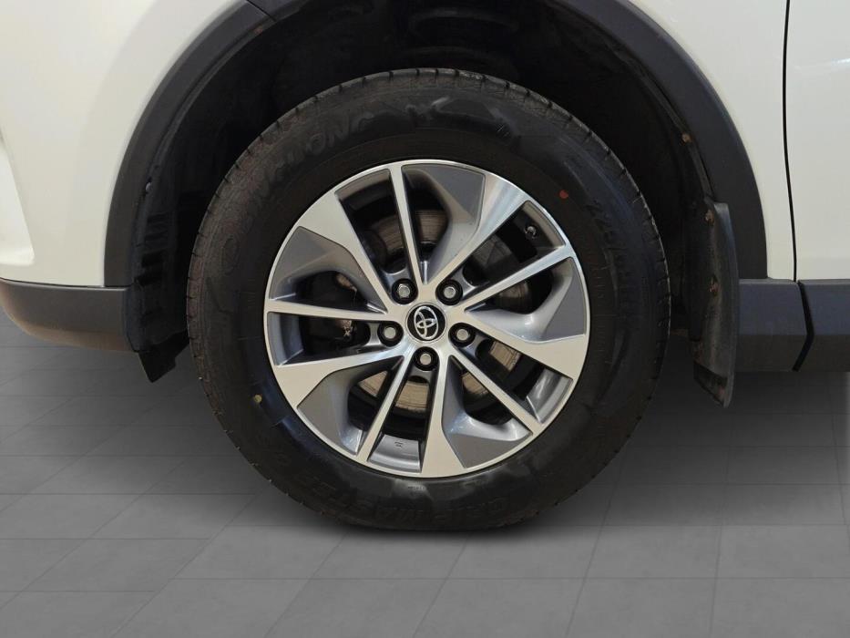 TOYOTA RAV4 2017