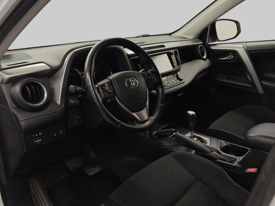 TOYOTA RAV4 2017