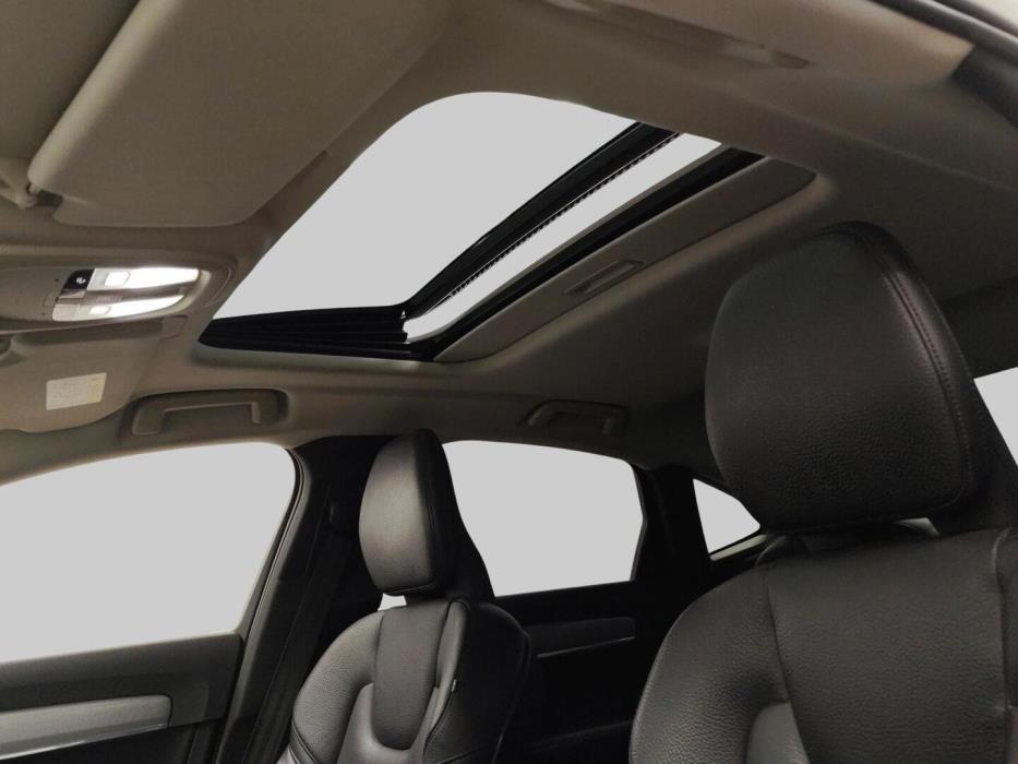 VOLVO S90 2023