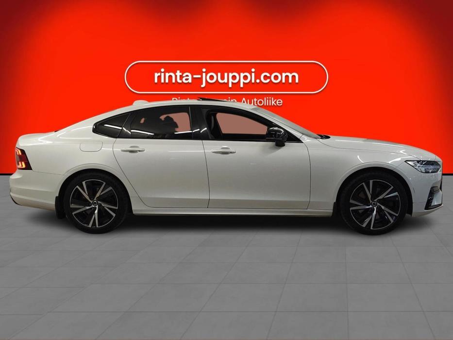 VOLVO S90 2023