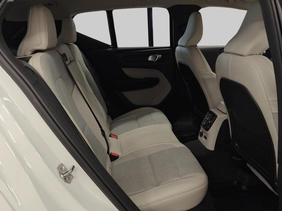 VOLVO XC40 2020