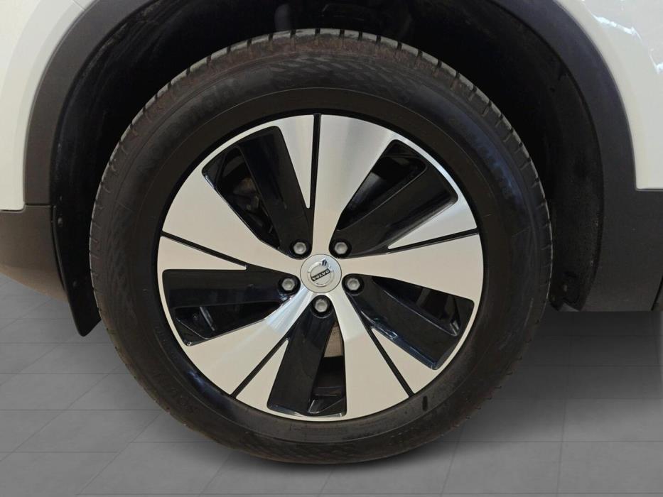VOLVO XC40 2020