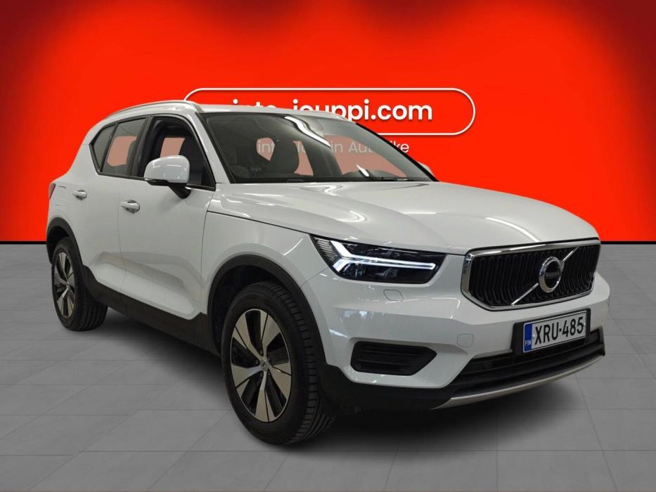 VOLVO XC40 2020