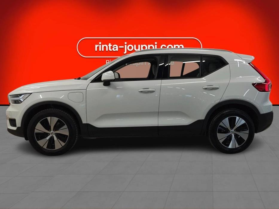 VOLVO XC40 2020